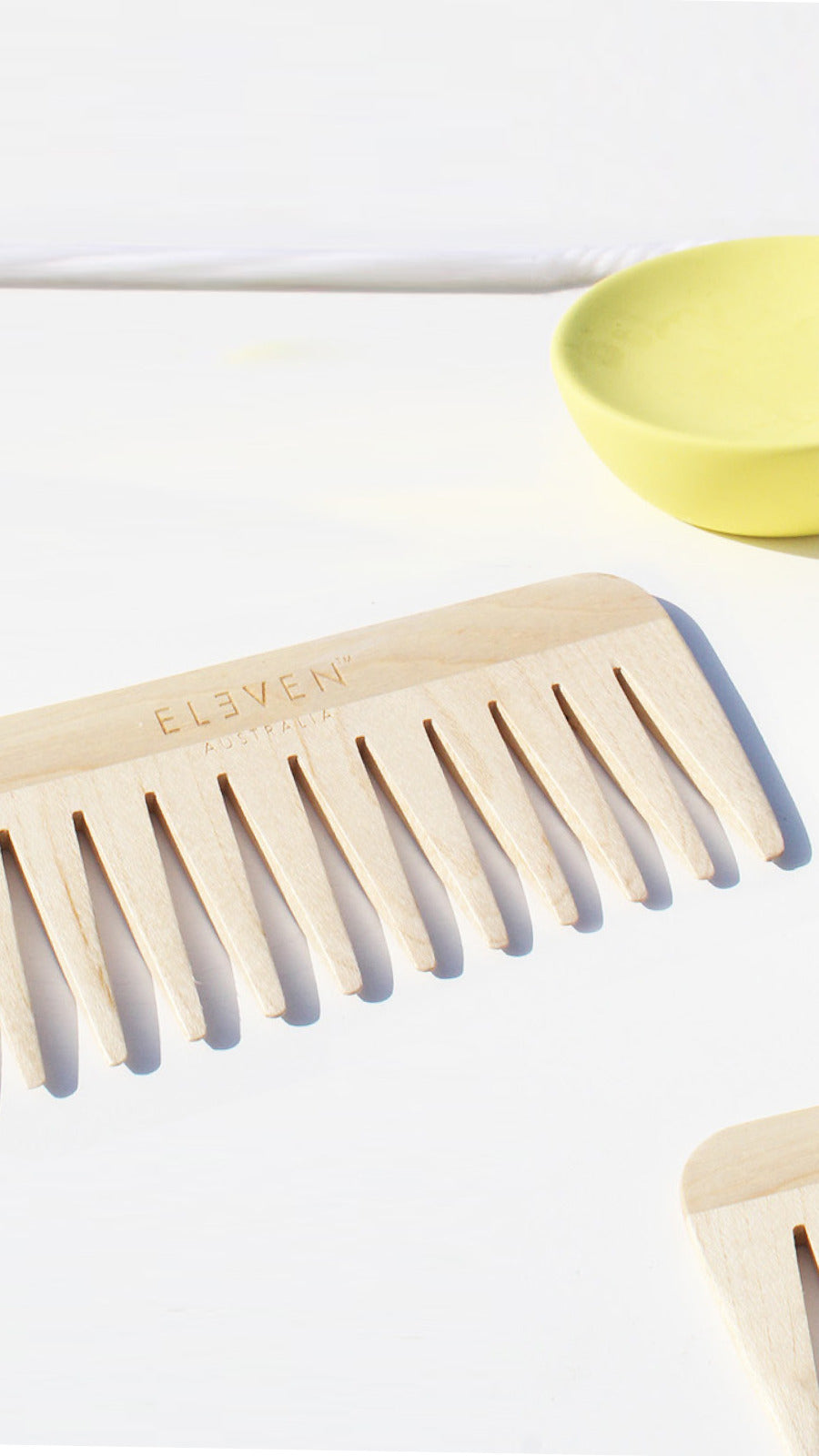 WOODEN WIDE TOOTH COMB